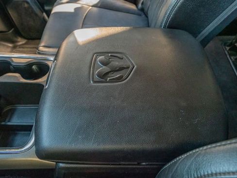 Used 2018 RAM 2500 Laramie w/ Sport Appearance Group image 32