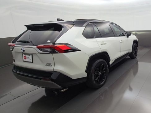 Certified 2022 Toyota RAV4 XSE AWD/4WD image 7