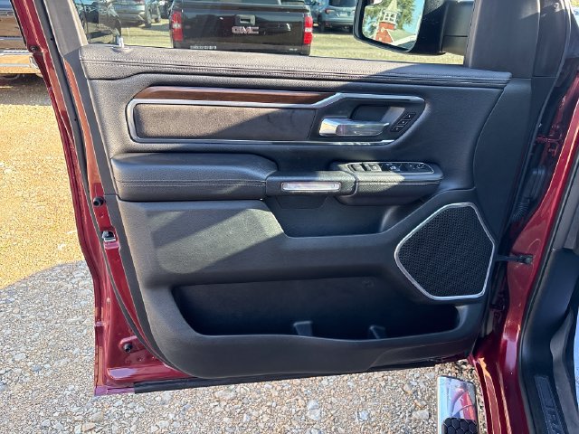 Used 2021 RAM 1500 Laramie AWD/4WD image 7