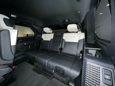 Used 2023 Toyota Sequoia 4WD image 29