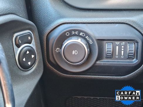 Used 2019 Jeep Wrangler Unlimited Sport S image 21