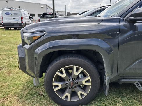 Used 2026 Toyota 4Runner TRD Sport Premium AWD/4WD image 8