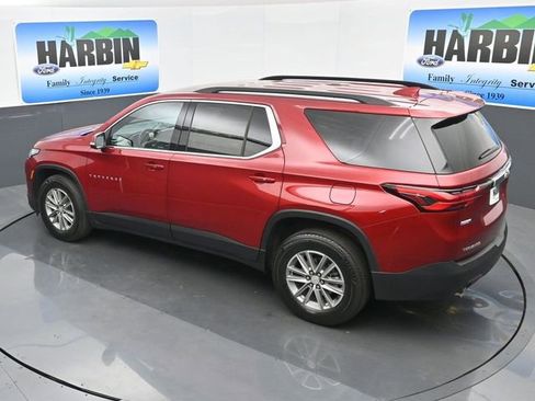 Used 2023 Chevrolet Traverse LT FWD image 26