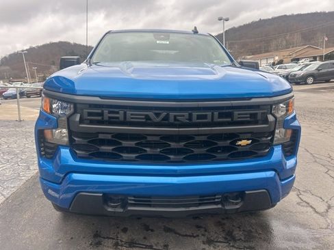 Used 2023 Chevrolet Silverado 1500 Custom image 2