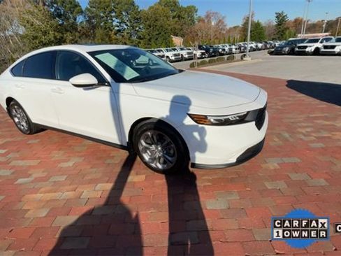 Certified 2024 Honda Accord EX image 3