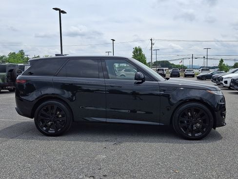 New 2026 Land Rover Range Rover Sport Dynamic SE AWD/4WD image 6