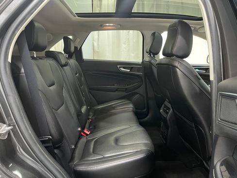 Used 2020 Ford Edge Titanium w/ Equipment Group 301A image 32