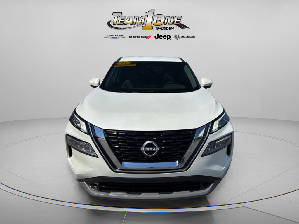 Used 2023 Nissan Rogue SV FWD image 2