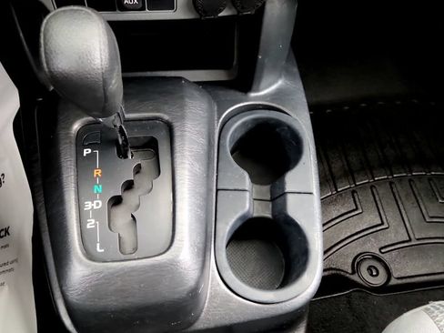Used 2014 Toyota Tacoma 2WD Regular Cab image 24