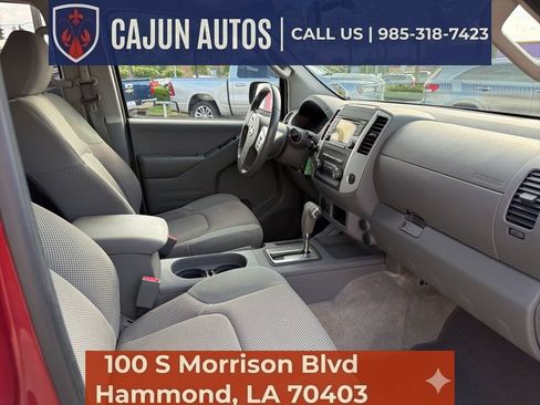 Used 2015 Nissan Frontier SV RWD image 13