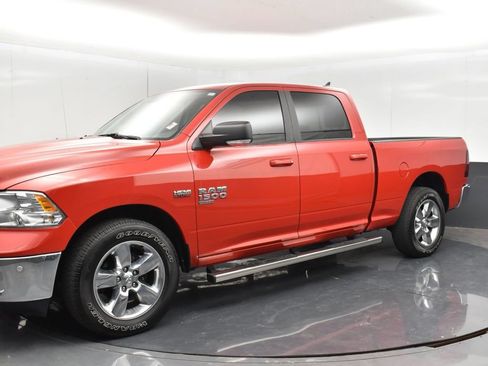 Used 2019 RAM 1500 Big Horn AWD/4WD image 14
