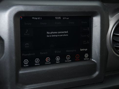 Used 2022 Jeep Wrangler Sport image 37