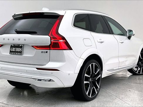 Certified 2023 Volvo XC60 B5 Ultimate w/ Protection Package Premier image 2