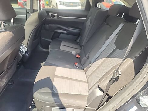 Used 2023 Kia Sorento LX FWD image 18