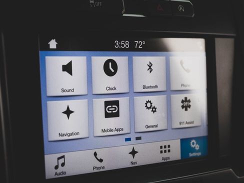 Used 2017 Ford F150 XLT w/ Equipment Group 302A Luxury AWD/4WD image 17