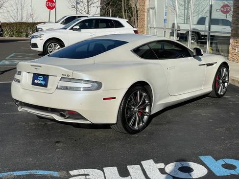 Used 2015 Aston Martin DB9 Base image 12