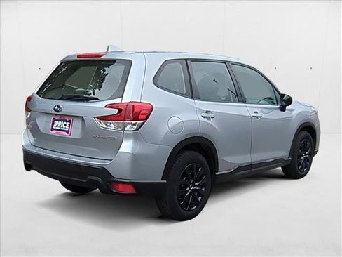 Used 2019 Subaru Forester image 5