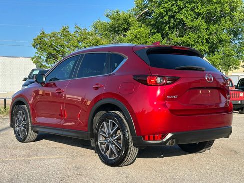 Used 2018 MAZDA CX-5 Touring w/ Preferred Equipment Package FWD image 4