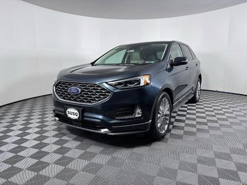 Certified 2022 Ford Edge Titanium w/ Equipment Group 301A image 17