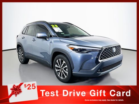 Used 2023 Toyota Corolla Cross XLE FWD image 1
