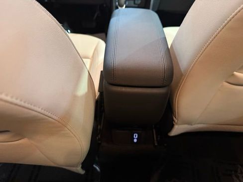 Used 2025 Buick Encore GX Sport Touring image 29