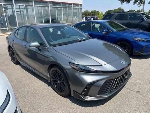 Used 2026 Toyota Camry SE w/ Multimedia Upgrade Package AWD/4WD image 5