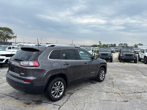 Used 2019 Jeep Cherokee Latitude Plus w/ Comfort/Convenience Group AWD/4WD image 6