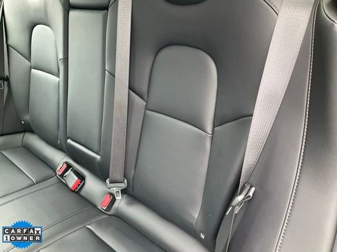 Used 2018 Tesla Model 3 Long Range image 29