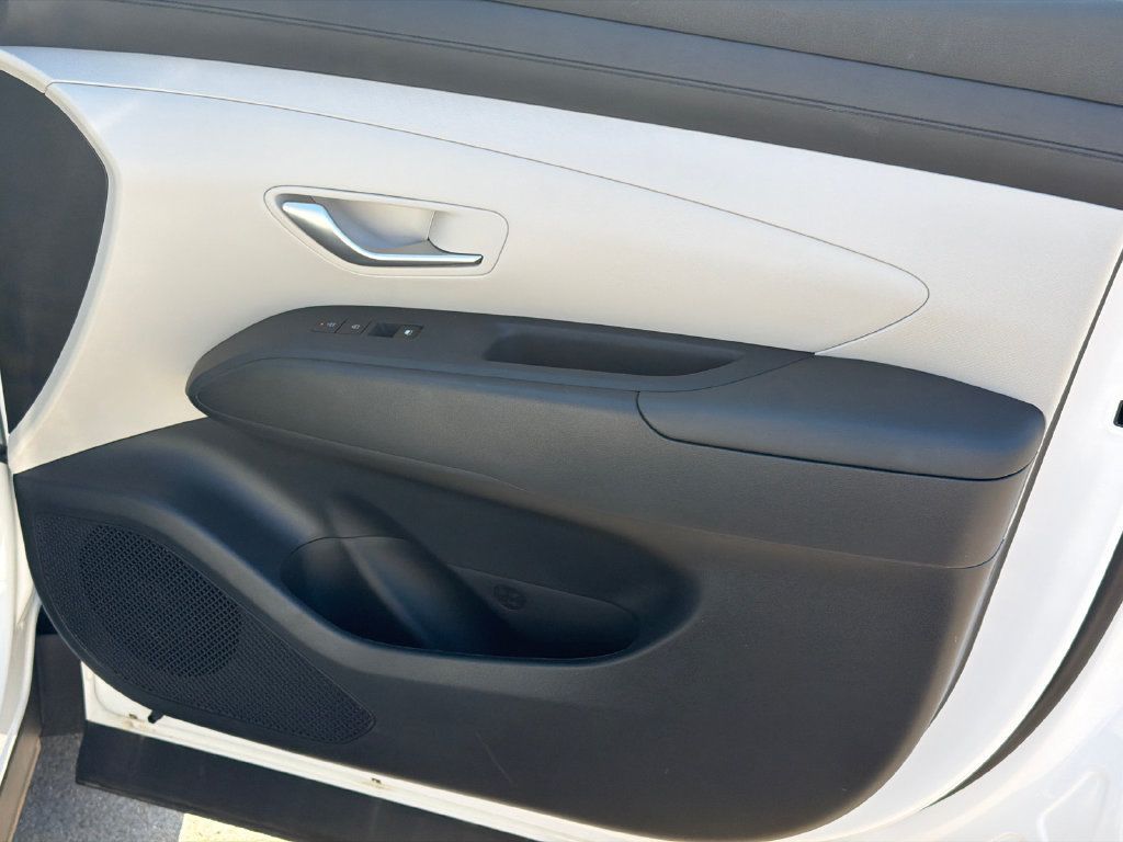 Certified 2026 Hyundai Tucson SE FWD image 14
