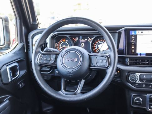Used 2026 Jeep Wrangler Sport AWD/4WD image 20