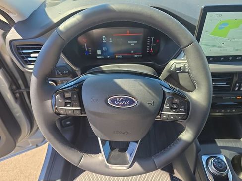 Certified 2024 Ford Escape SE FWD image 16