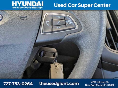 Used 2016 Ford Focus SE image 24