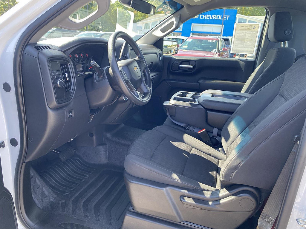 Certified 2025 Chevrolet Silverado 1500 W/T RWD image 13
