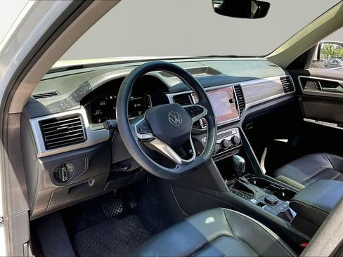 Used 2021 Volkswagen Atlas SEL Premium image 12