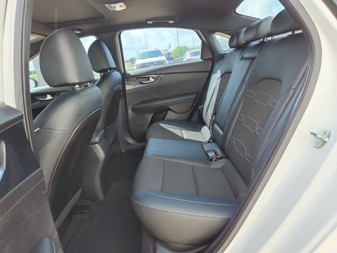 Used 2023 Kia Forte GT-Line w/ GT-Line Premium Package FWD image 15