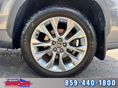 Used 2020 Toyota Highlander Limited AWD/4WD image 19
