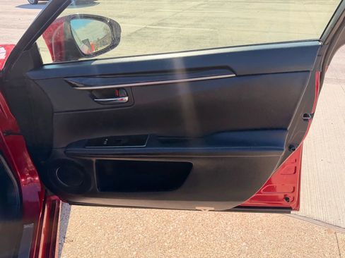 Used 2018 Lexus ES 300h w/ Luxury Package image 16