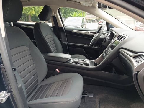 Used 2020 Ford Fusion SE FWD image 17