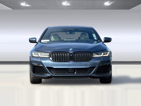 Certified 2023 BMW 540i w/ Executive Package image 6