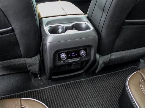 New 2027 GMC Acadia Denali Ultimate AWD/4WD image 27