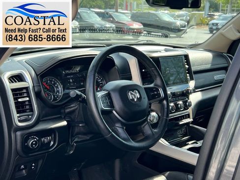 Used 2019 RAM 1500 Laramie AWD/4WD image 7