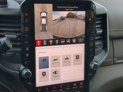 Used 2025 RAM 3500 Laramie image 18