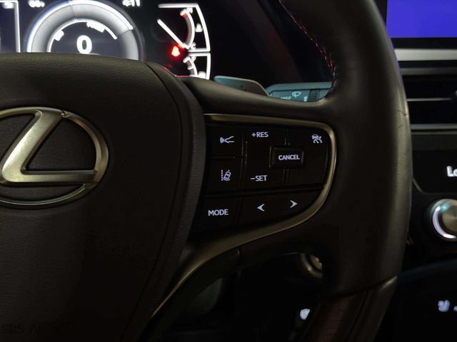 Used 2023 Lexus ES 300h w/ Accessory Package (Z1) FWD image 16