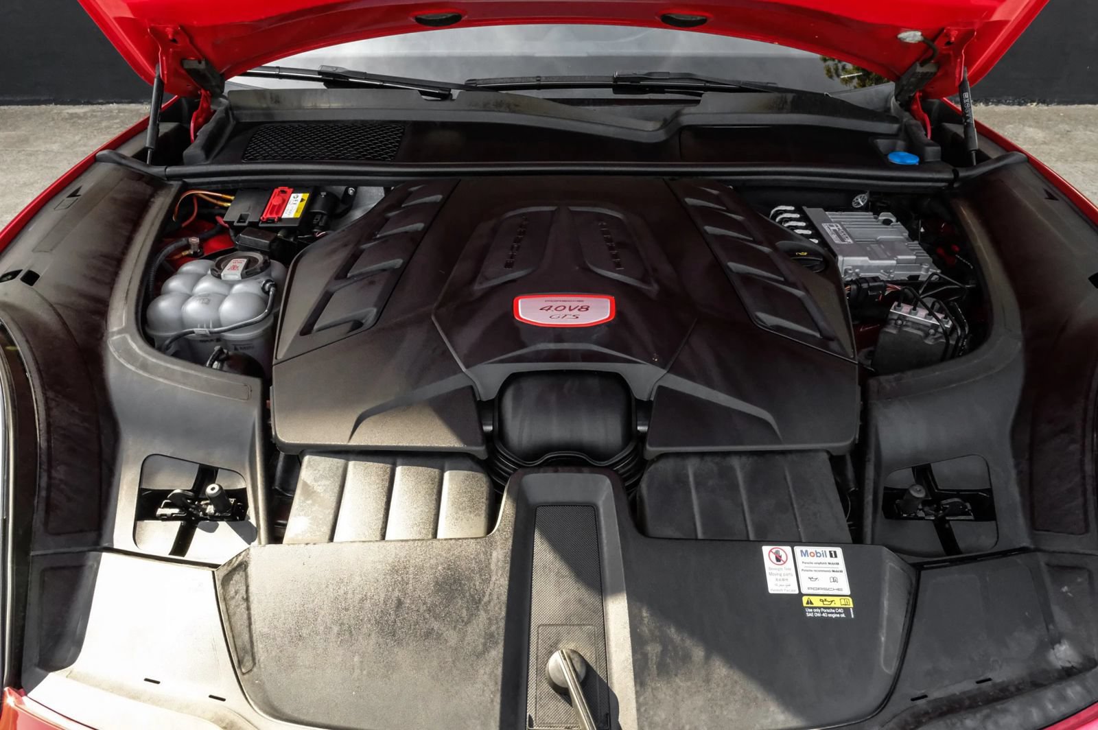 Used 2022 Porsche Cayenne GTS AWD/4WD image 54