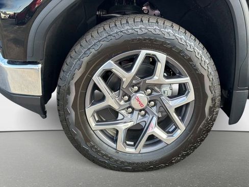 New 2026 GMC Sierra 1500 SLT w/ SLT Premium Package image 10