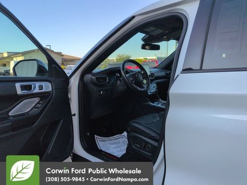 Used 2020 Ford Explorer ST w/ Premium Technology Package AWD/4WD image 9