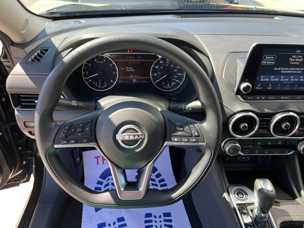 Used 2025 Nissan Sentra SV FWD image 9