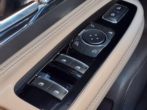Certified 2022 Lincoln Corsair FWD w/ Premium Package image 15