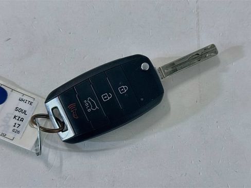 Used 2017 Kia Soul FWD image 26