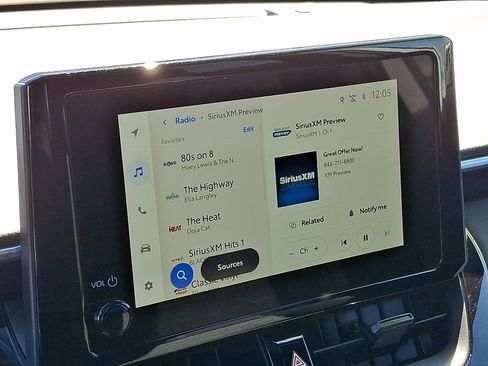 Used 2024 Toyota Corolla Cross SE w/ Moonroof Package image 18